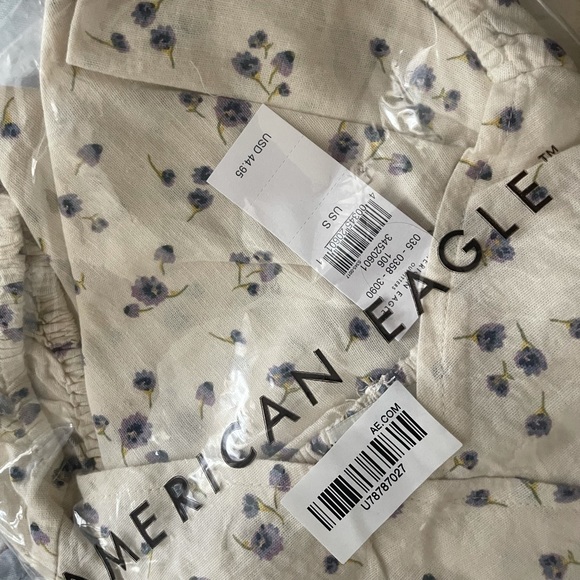 Women’s top American Eagle - Picture 3 of 4